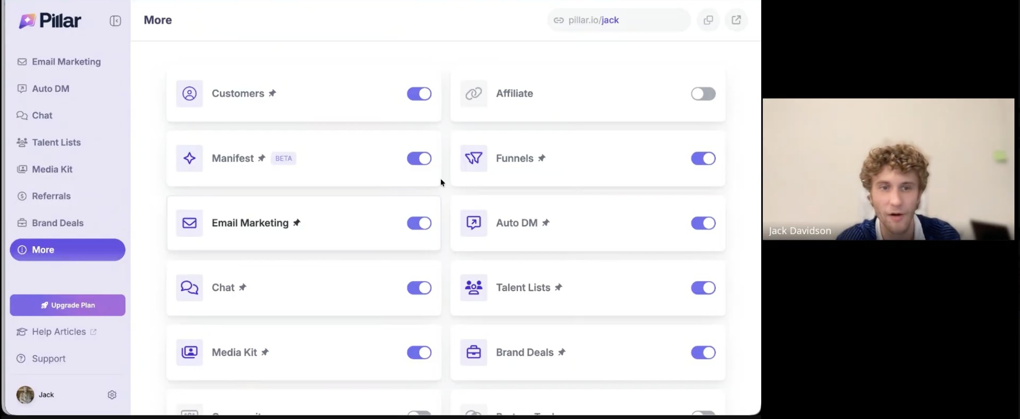 Live Creator Chat walking through Pillar's creator tools